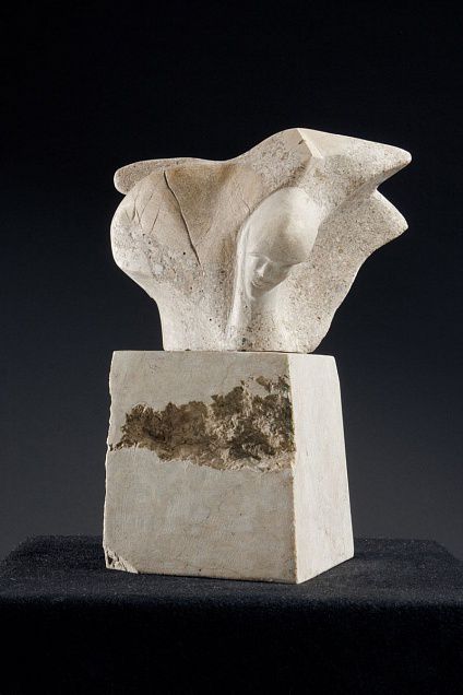 Antonio Lengua. «Volto di cane». Скульптура из камня - 2011 г.