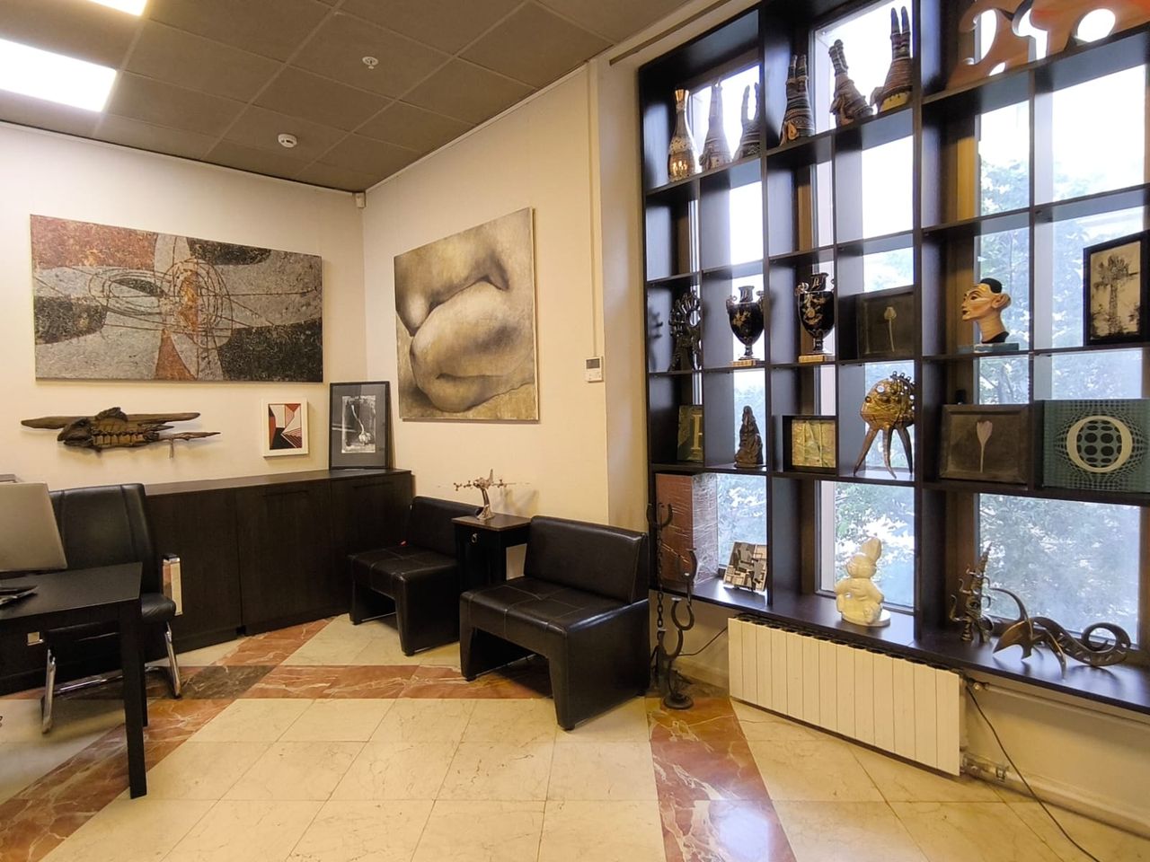 Галерея современного искусства Март