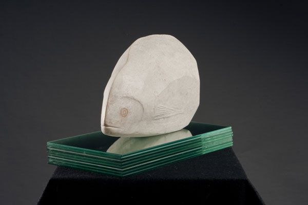 Antonio Lengua. «Pesce». Скульптура из камня - 2013 г.