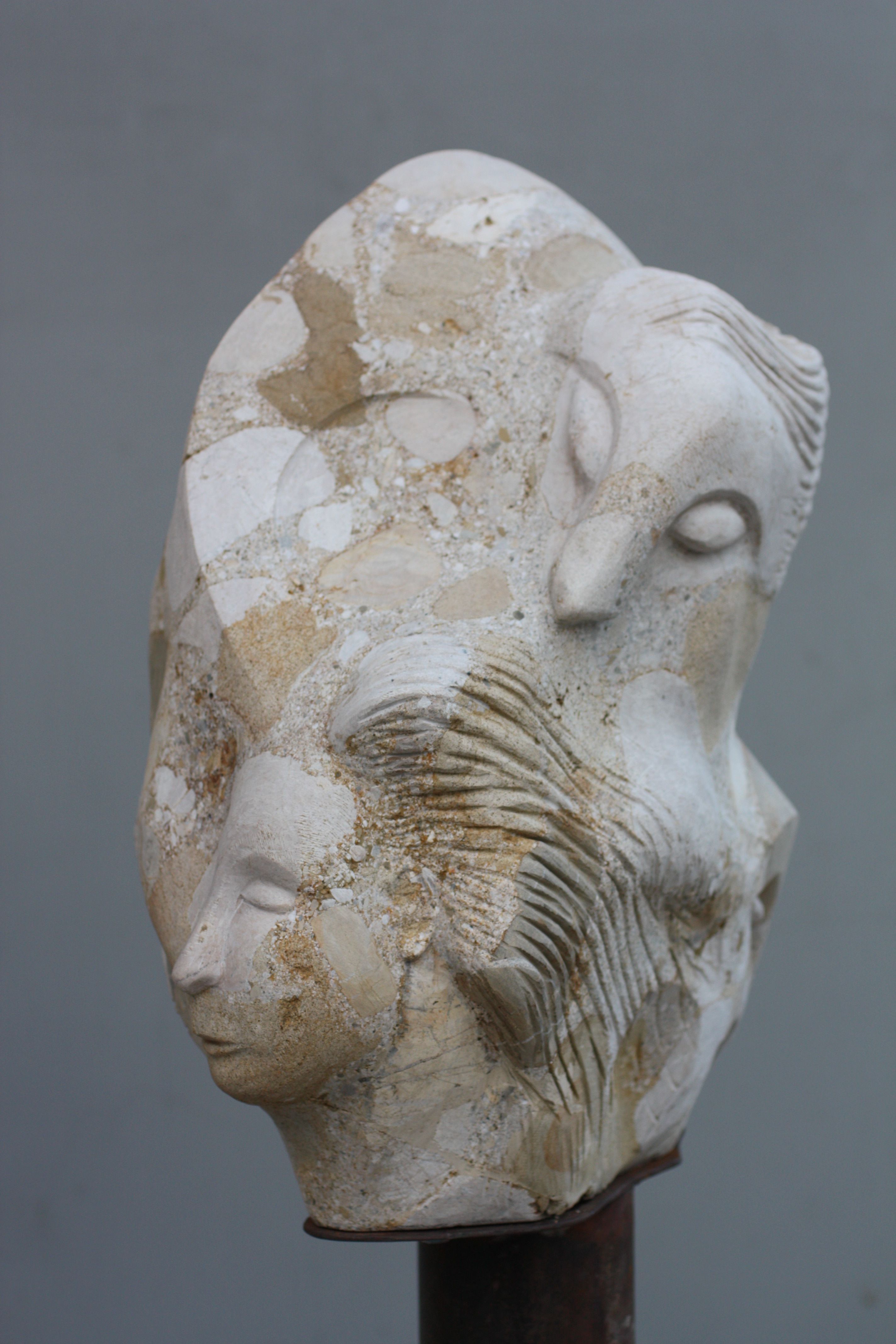 Antonio Lengua. «Volti». Скульптура из камня - 2016 г.